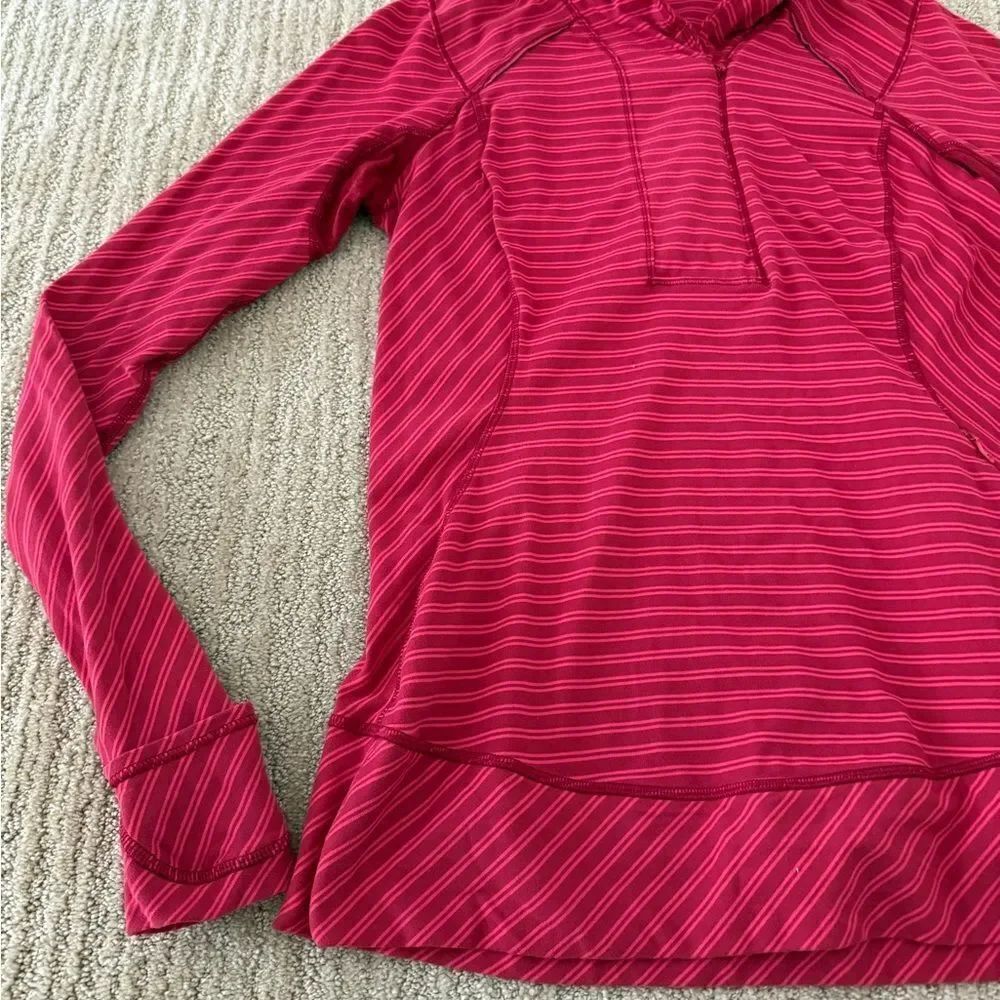 Lululemon Women's Red Striped Workout Top - Picture 2 of 7